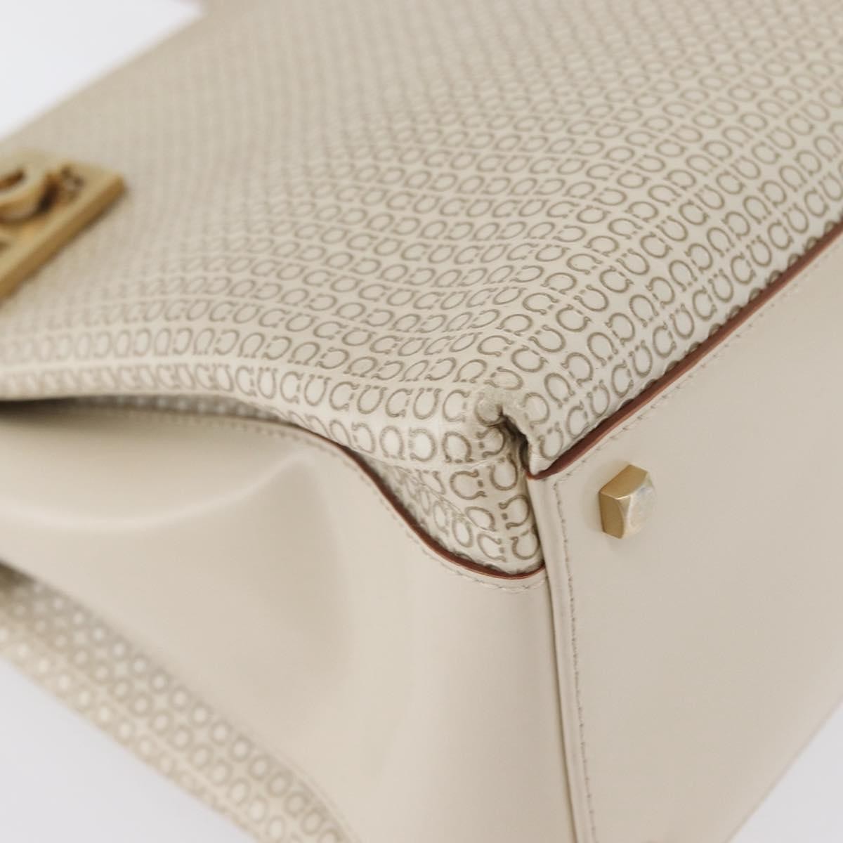 Salvatore Ferragamo Double Gancini Side Buckle Tote Leather Beige Leather Handbag (Pre-Owned)