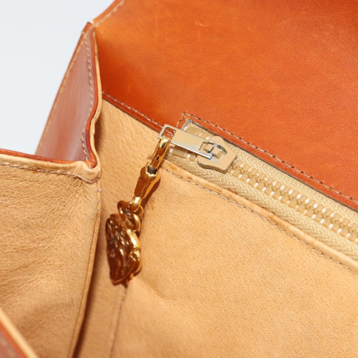 Gucci Vintage Clutch Leather Brown Leather Clutche & Pouche Bag (Pre-Owned)