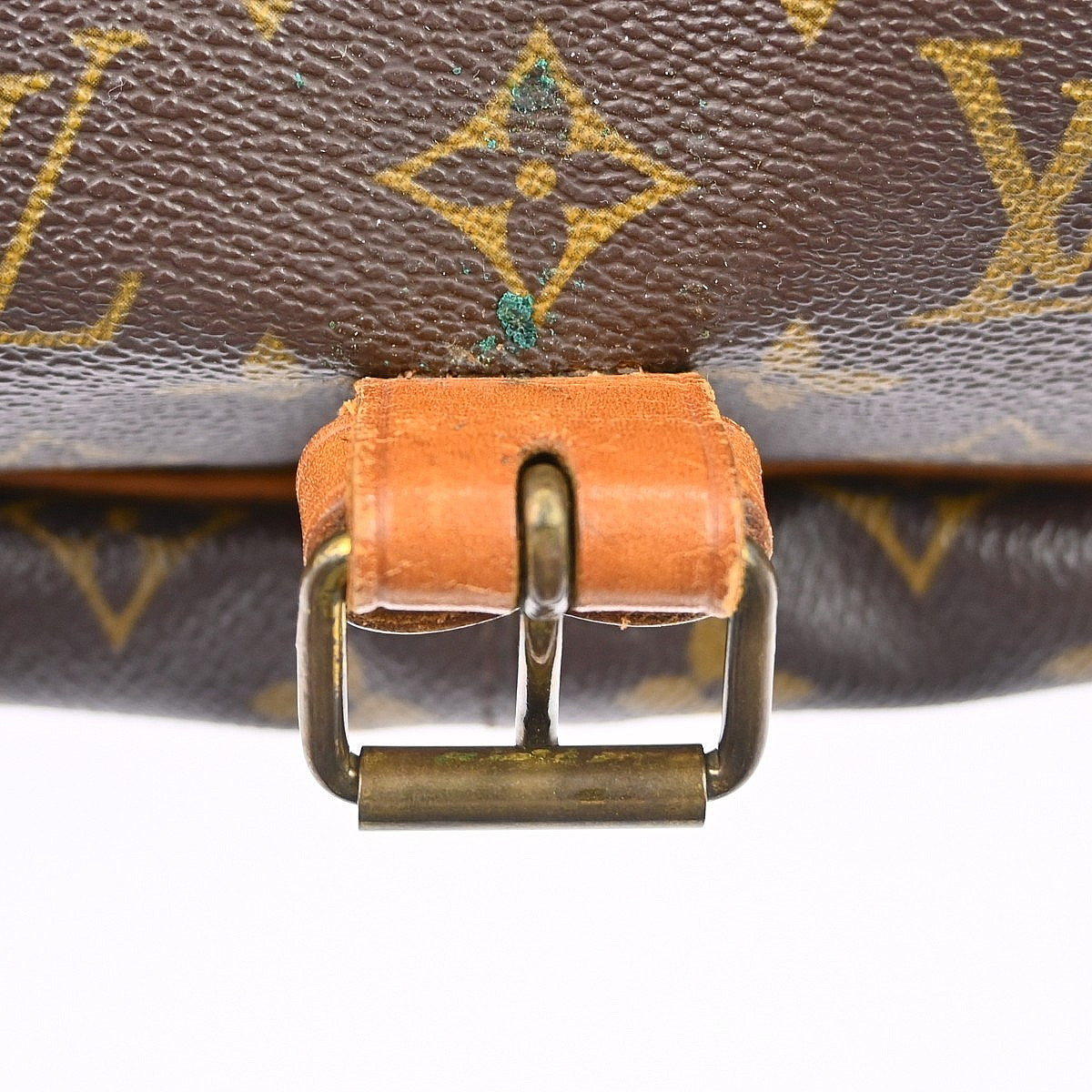 Louis Vuitton Saumur Monogram Brown Canvas Shoulder Bag Bag (Pre-Owned)