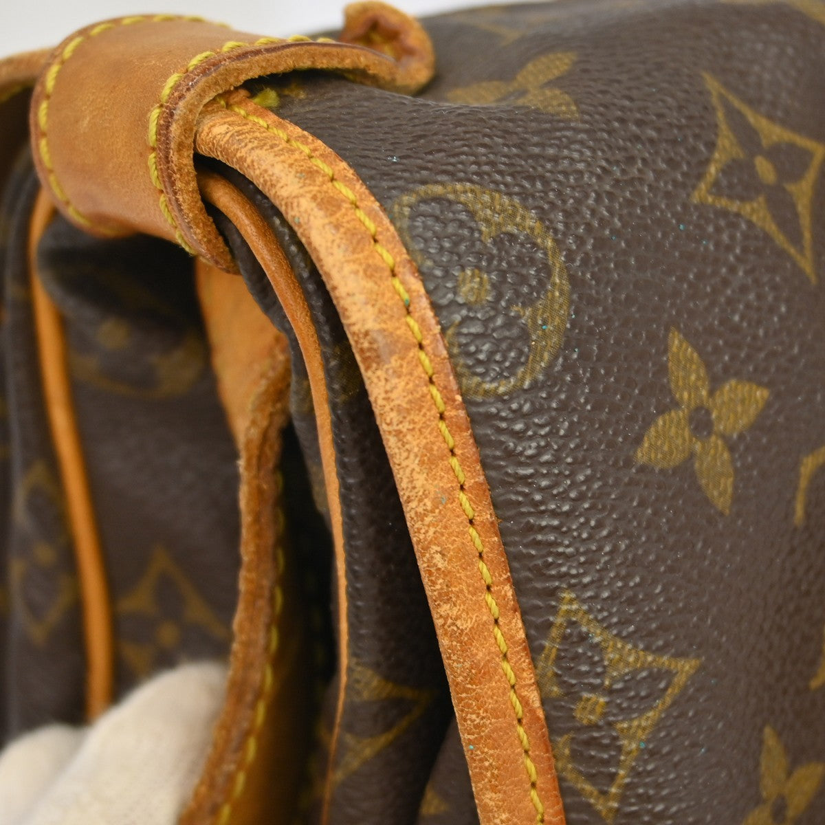 Louis Vuitton Saumur Monogram Canvas Brown Canvas Shoulder Bag Bag (Pre-Owned)