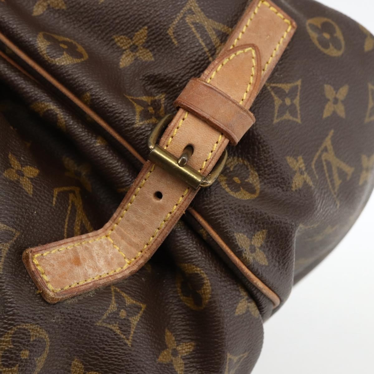 Louis Vuitton Saumur Monogram Canvas Multicolour Canvas Shoulder Bag Bag (Pre-Owned)