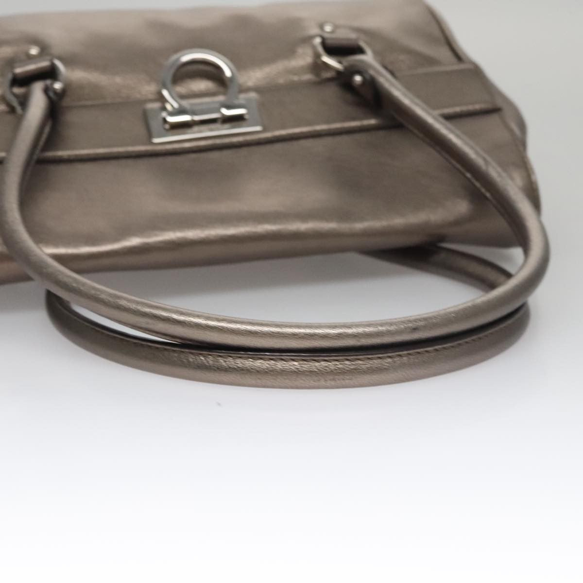 Salvatore Ferragamo Sofia Satchel Leather Silver Leather Handbag (Pre-Owned)