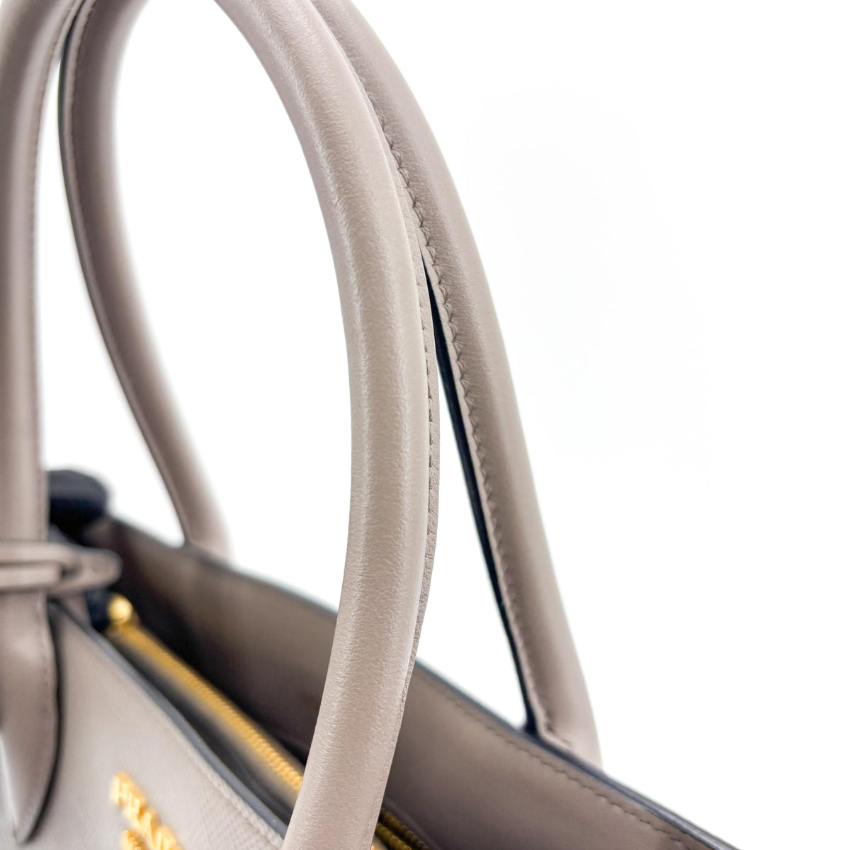 Prada Side Pleat Saffiano Leather Gray Leather Tote Bag Bag (Pre-Owned)