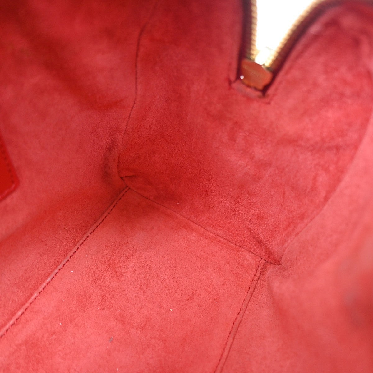 Saint Laurent Classic Baby Duffle Leather Red Leather Handbag (Pre-Owned)