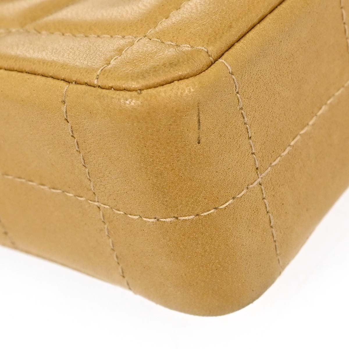Chanel Chocolate Bar Flap Quilted Lambskin Beige Leather Shoulder Bag Bag (Pre-Owned)