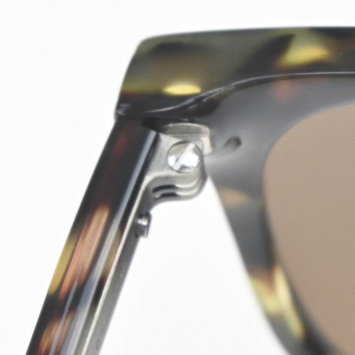 Bottega Veneta Intrecciato Plastic Brown Plastic Sunglasse Accessory (Pre-Owned)