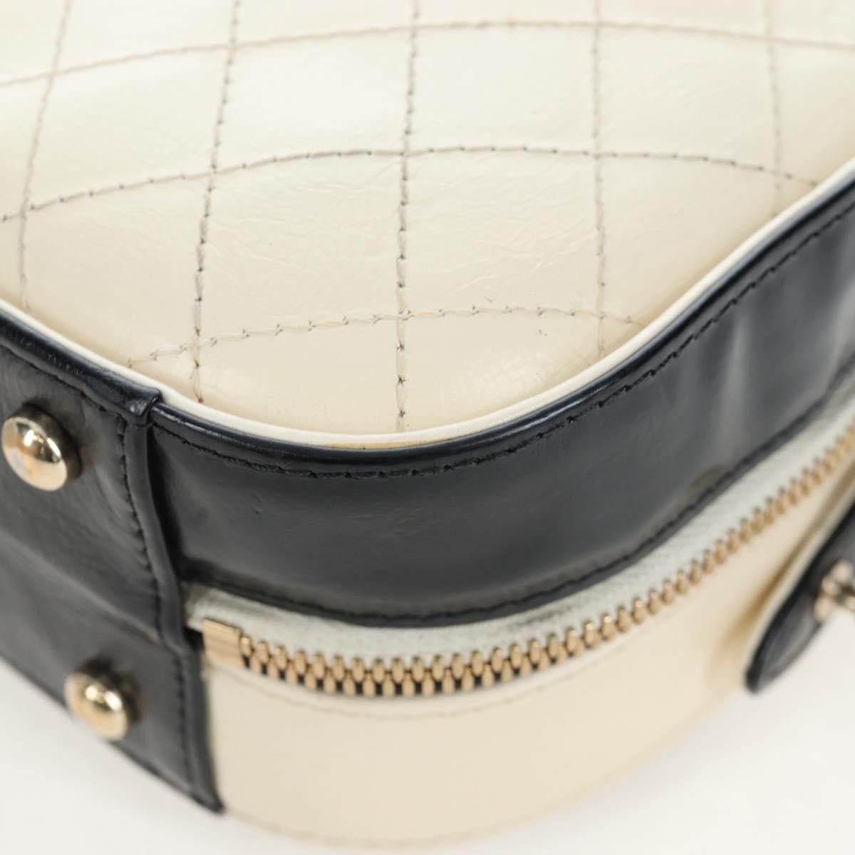 Chanel Vanity Case Quilted Crumpled Calfskin White Leather Handbag (Pre-Owned)