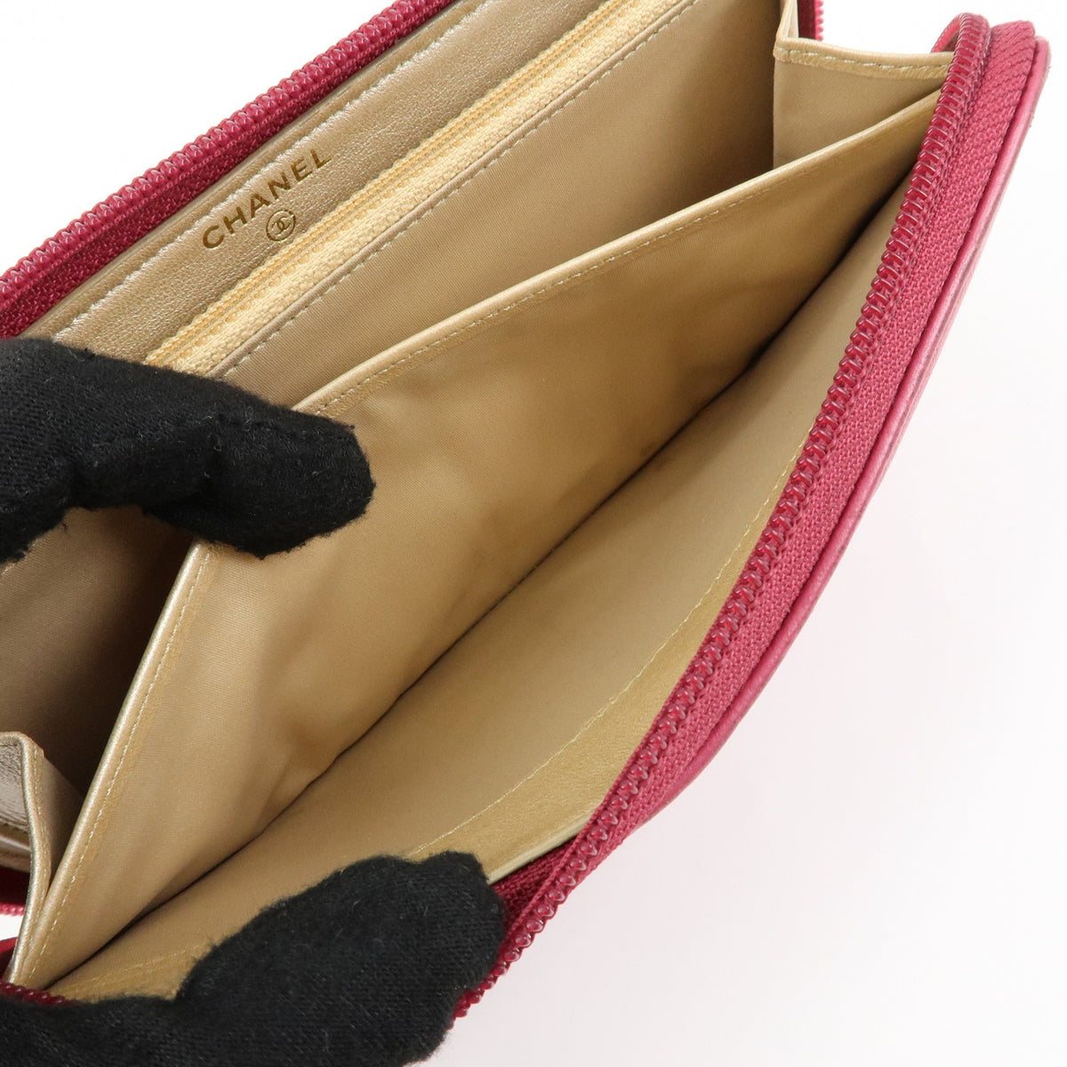 Chanel Zip Around Camellia Patent Pink Leather Wallets Accessory (Pre-Owned)