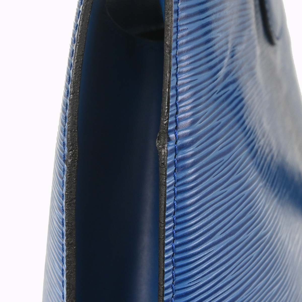 Louis Vuitton Cluny Epi Blue Leather Shoulder Bag Bag (Pre-Owned)