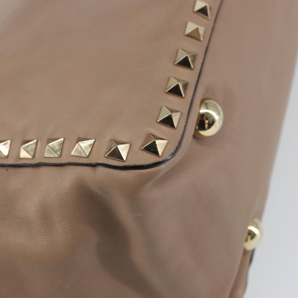 Valentino Garavani Rockstud Tote Soft Leather Beige Leather Tote Bag Bag (Pre-Owned)