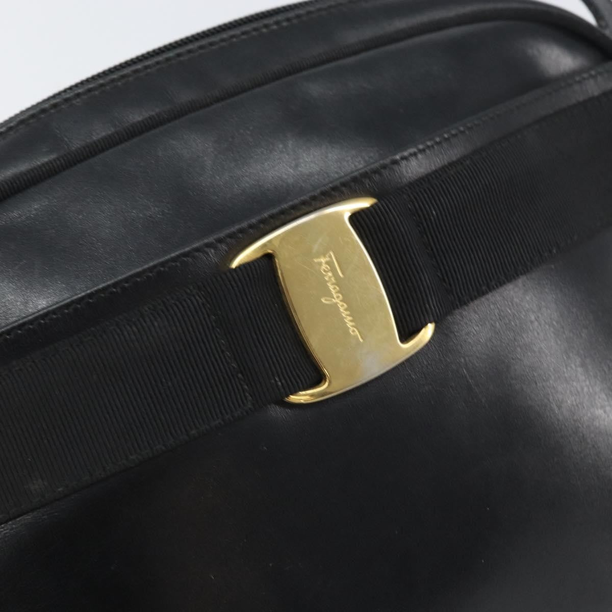 Salvatore Ferragamo Vara Bow Camera Leather Black Leather Shoulder Bag Bag (Pre-Owned)
