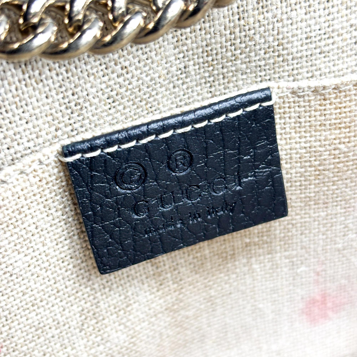 Gucci Interlocking Patent Black Leather Shoulder Bag Bag (Pre-Owned)