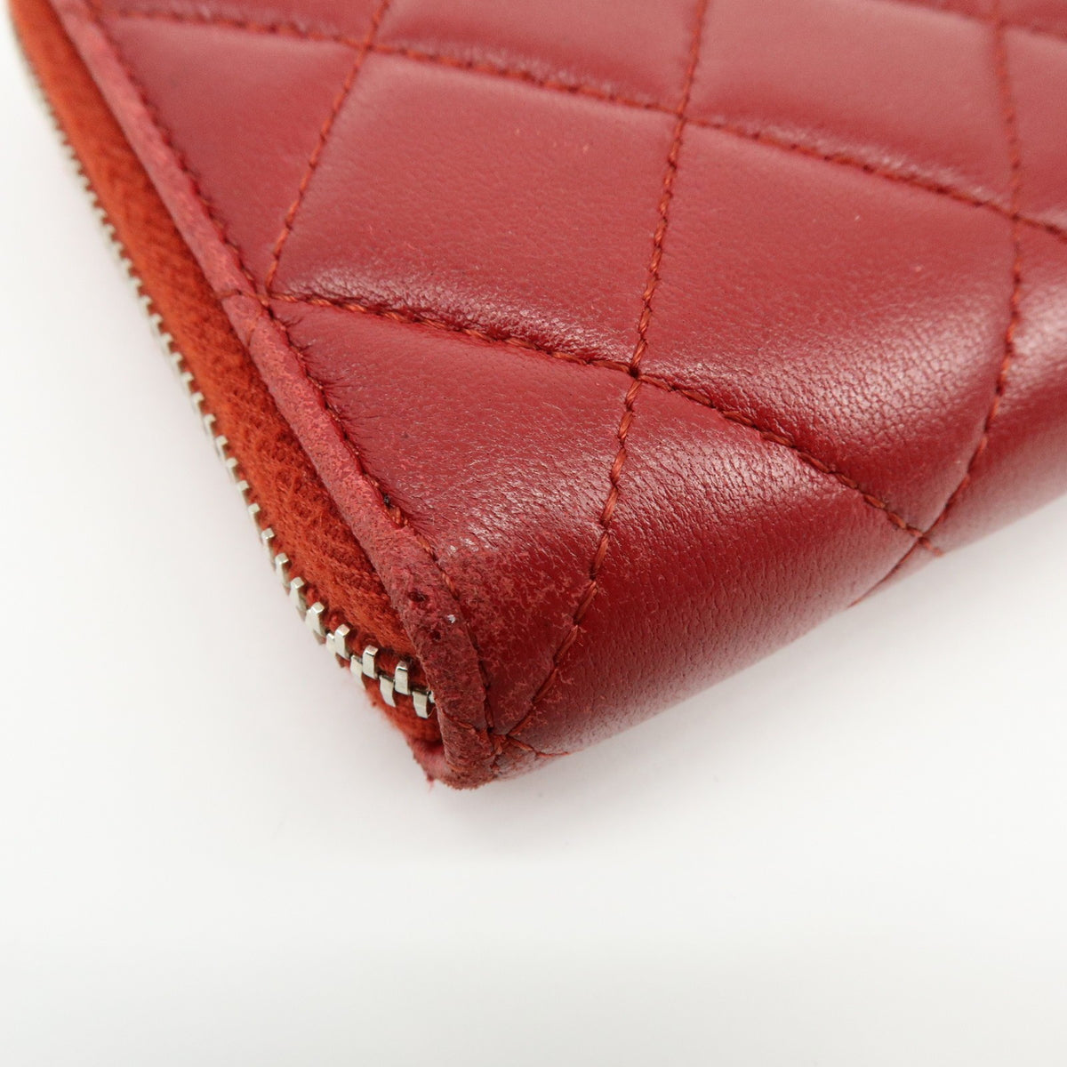 Chanel Zip Around Quilted Lambskin Red Leather Wallets Accessory (Pre-Owned)