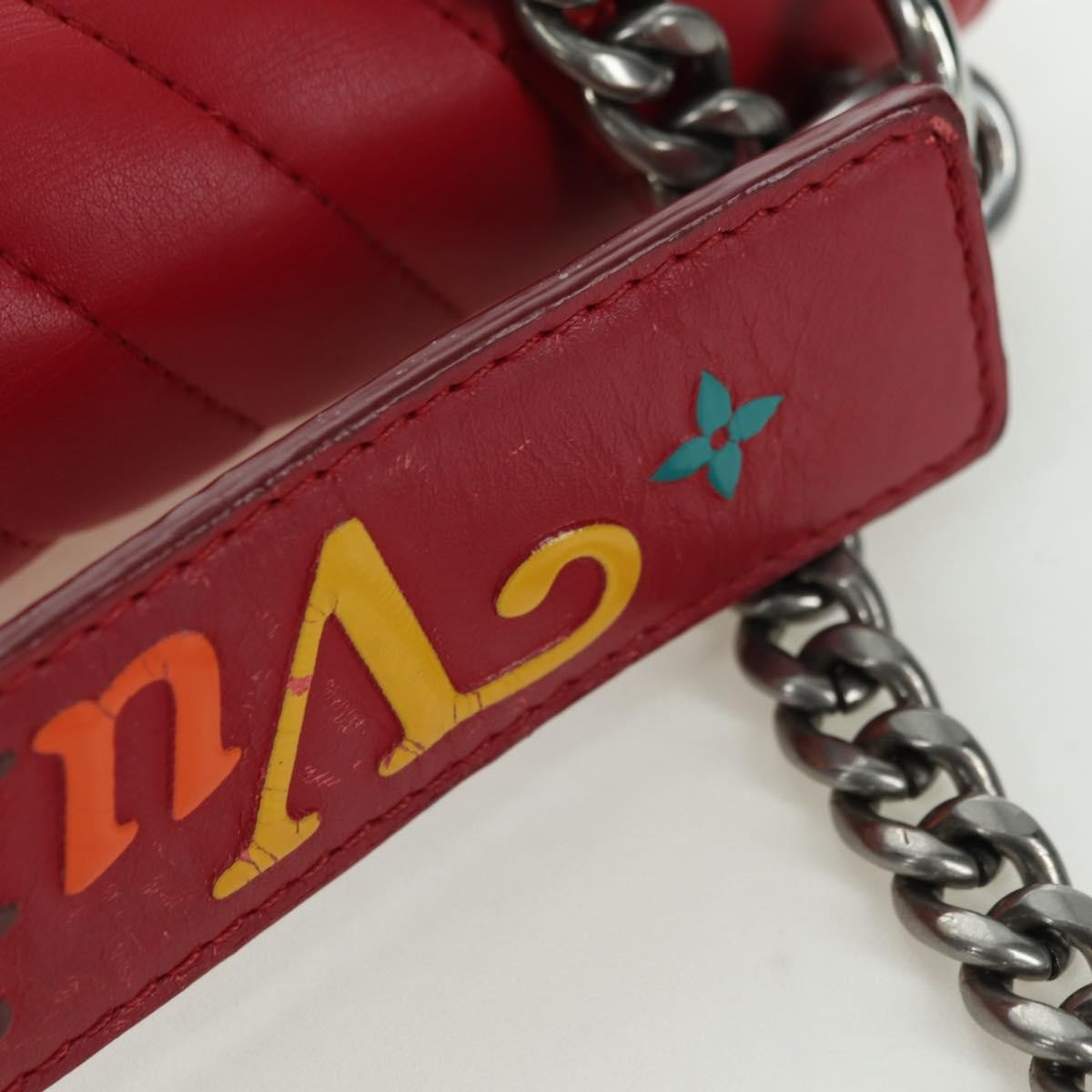 Louis Vuitton New Wave Chain Quilted Leather Red Leather Handbag (Pre-Owned)