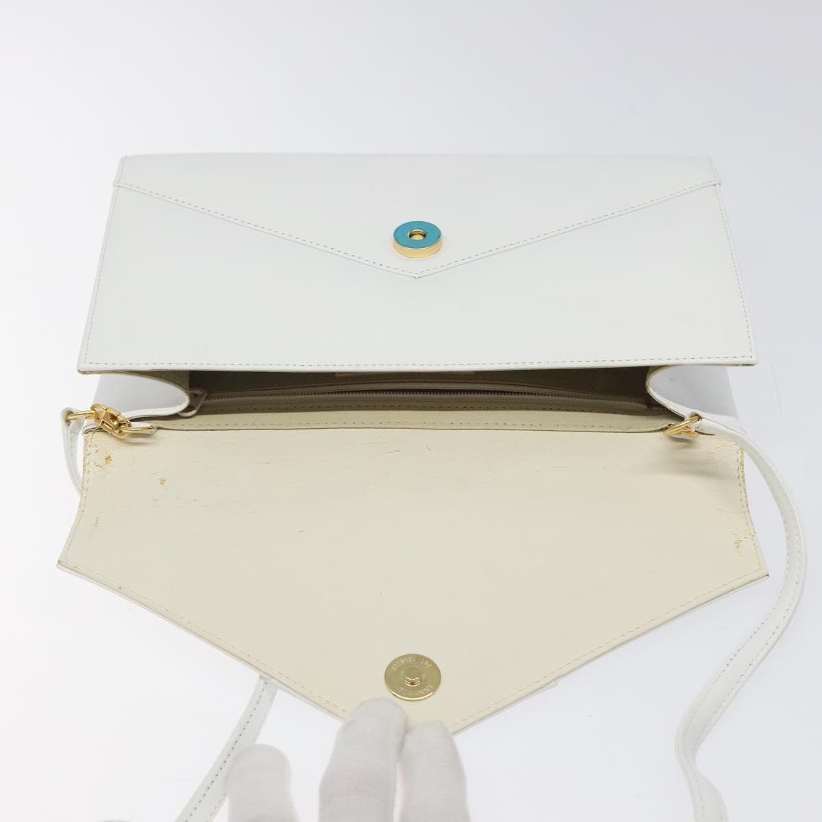 Givenchy Vintage 4G Leather White Leather Shoulder Bag Bag (Pre-Owned)