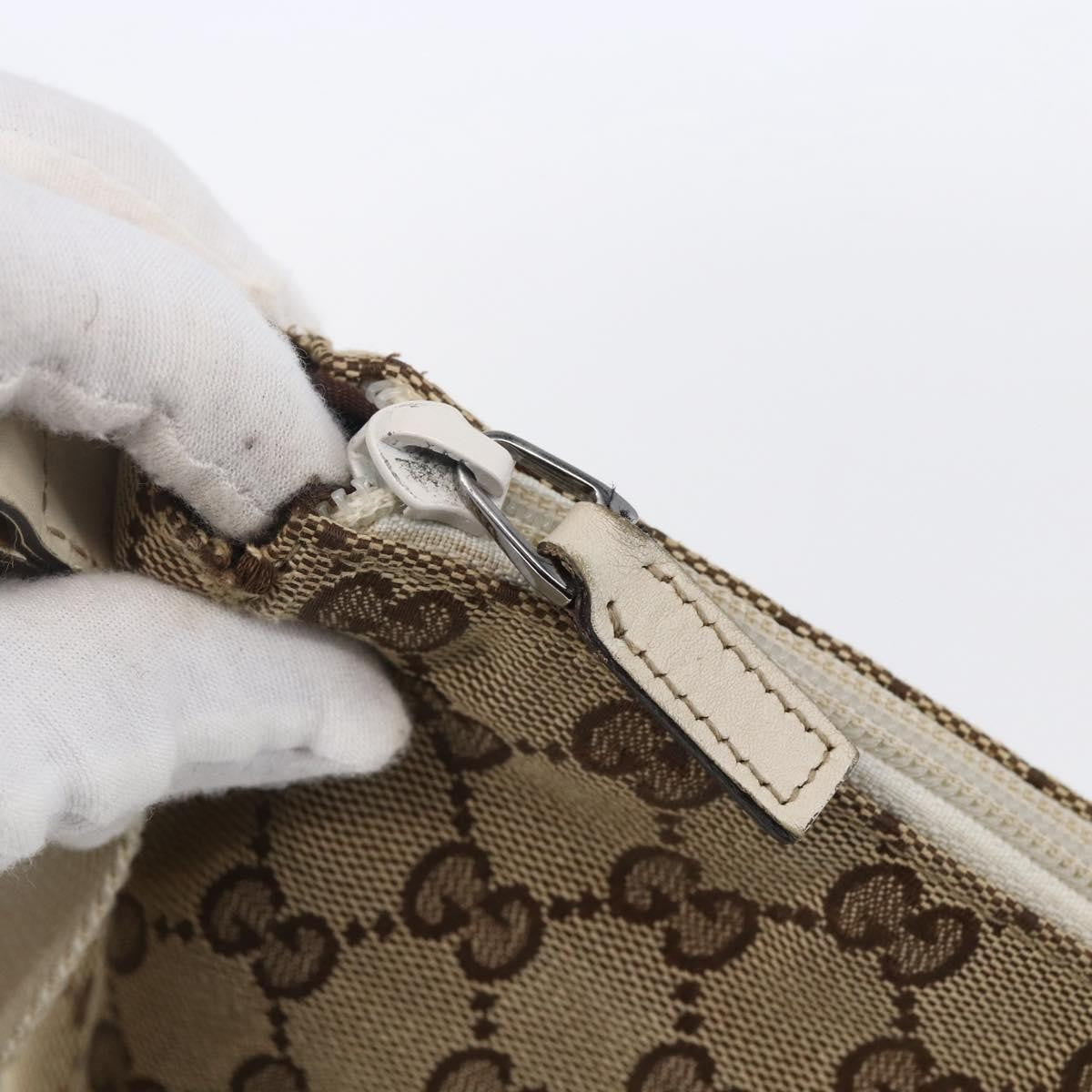 Gucci Zip Messenger Gg Canvas With Perforated Leather Beige Canvas Shoulder Bag Bag (Pre-Owned)