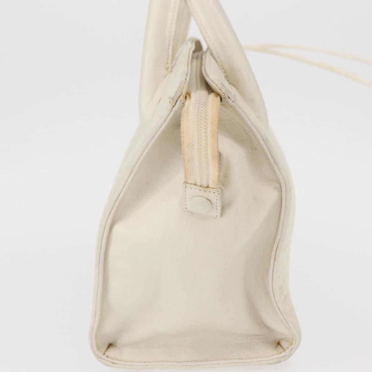 Bally Vintage Quilted Leather White Leather Handbag (Pre-Owned)