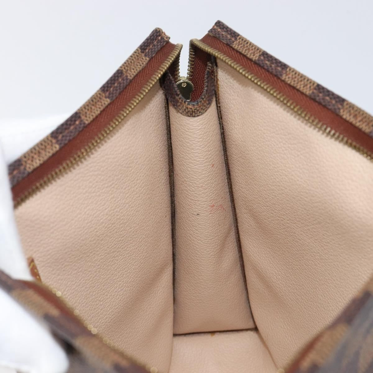 Louis Vuitton Toiletry Pouch Damier Brown Canvas Clutche & Pouche Bag (Pre-Owned)