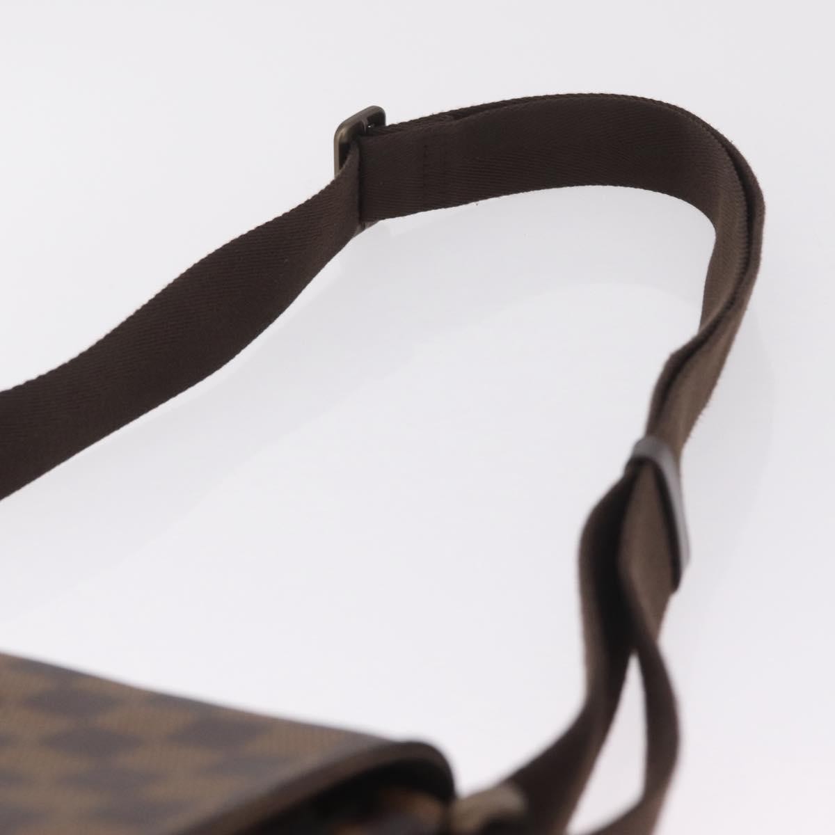 Louis Vuitton District Messenger Damier Brown Canvas Handbag (Pre-Owned)