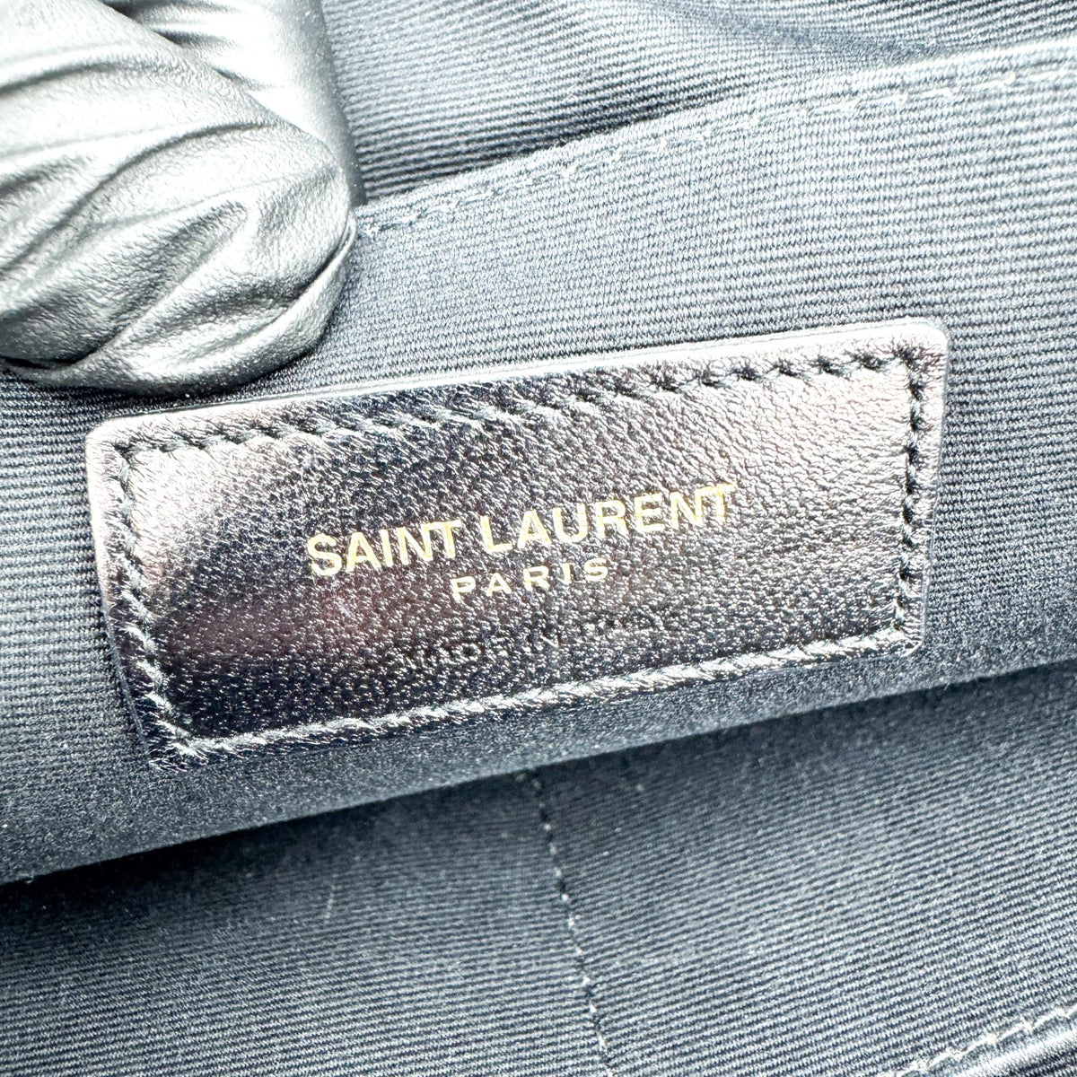 Saint Laurent Puffy Zip Patent Black Leather Clutche & Pouche Bag (Pre-Owned)
