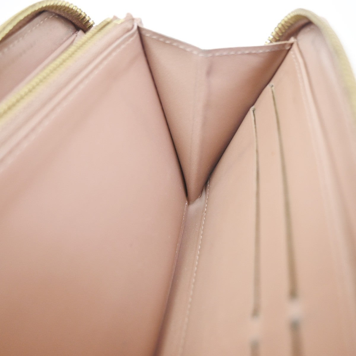 Louis Vuitton Portefeuille Zippy Monogramme Empreinte Monogramme Empreinte Pink Patent_Leather Wallets Accessory (Pre-Owned)