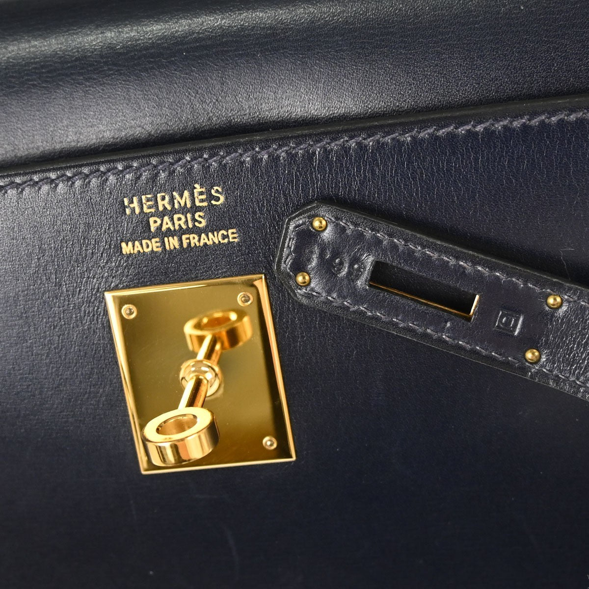 Hermes Kelly Blue Box Calf With Gold Hardware Blue Calfskin Handbag (Pre-Owned)