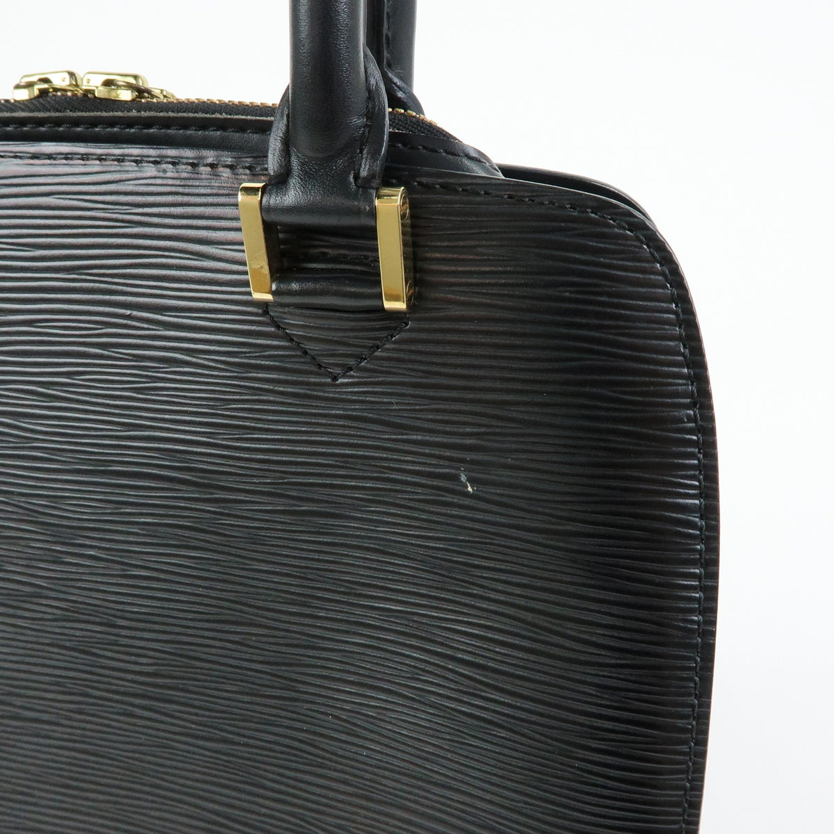 Louis Vuitton Pont Neuf Epi Leather Black Leather Handbag (Pre-Owned)