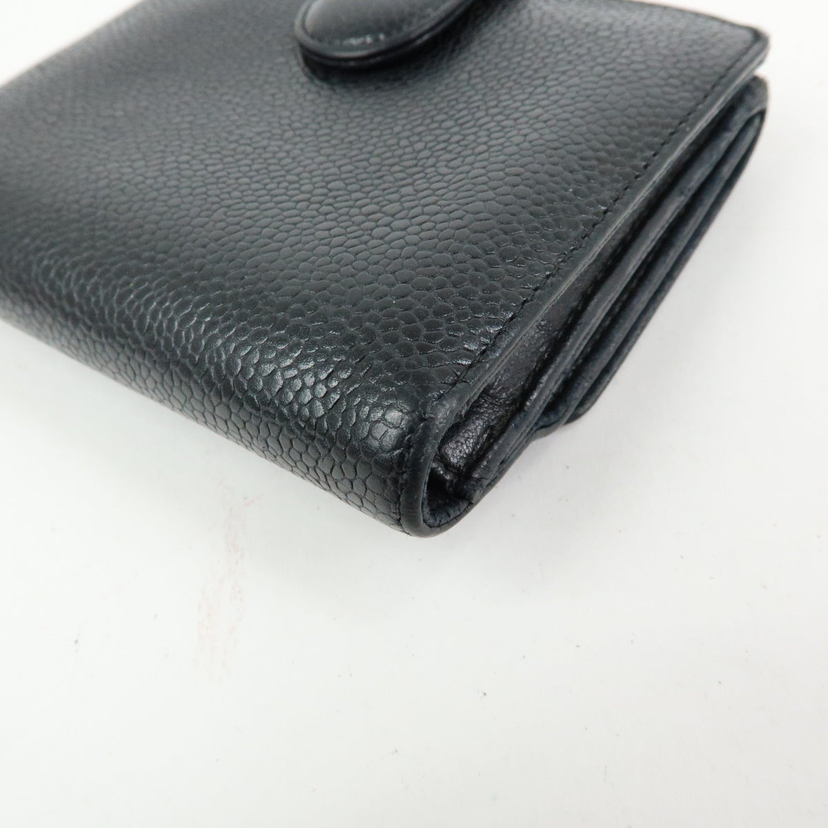 Chanel Vintage Timeless Bifold Caviar Black Leather Wallets Accessory (Pre-Owned)