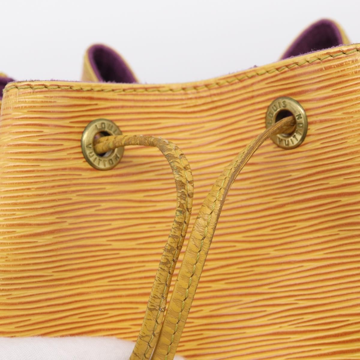 Louis Vuitton Petit Noe Epi Leather Yellow Leather Handbag (Pre-Owned)