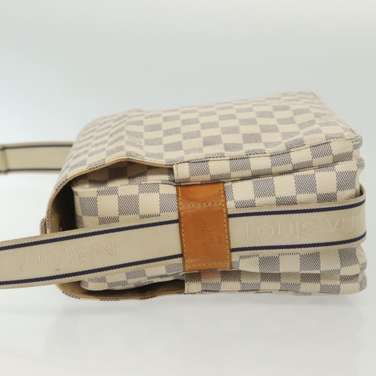 Louis Vuitton Naviglio Damier Ebene White Canvas Shoulder Bag Bag (Pre-Owned)