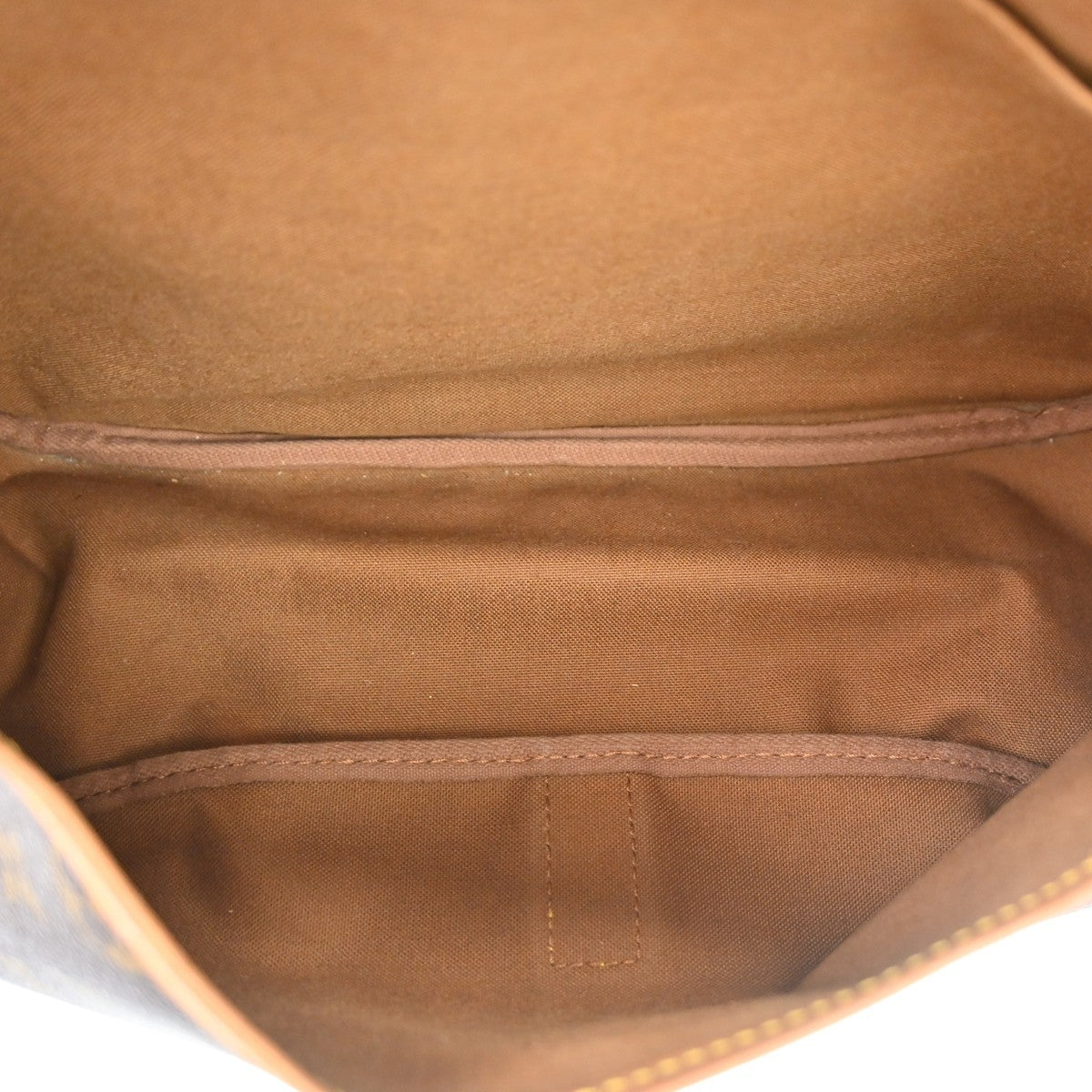 Louis Vuitton Saumur Monogram Canvas Brown Canvas Handbag (Pre-Owned)