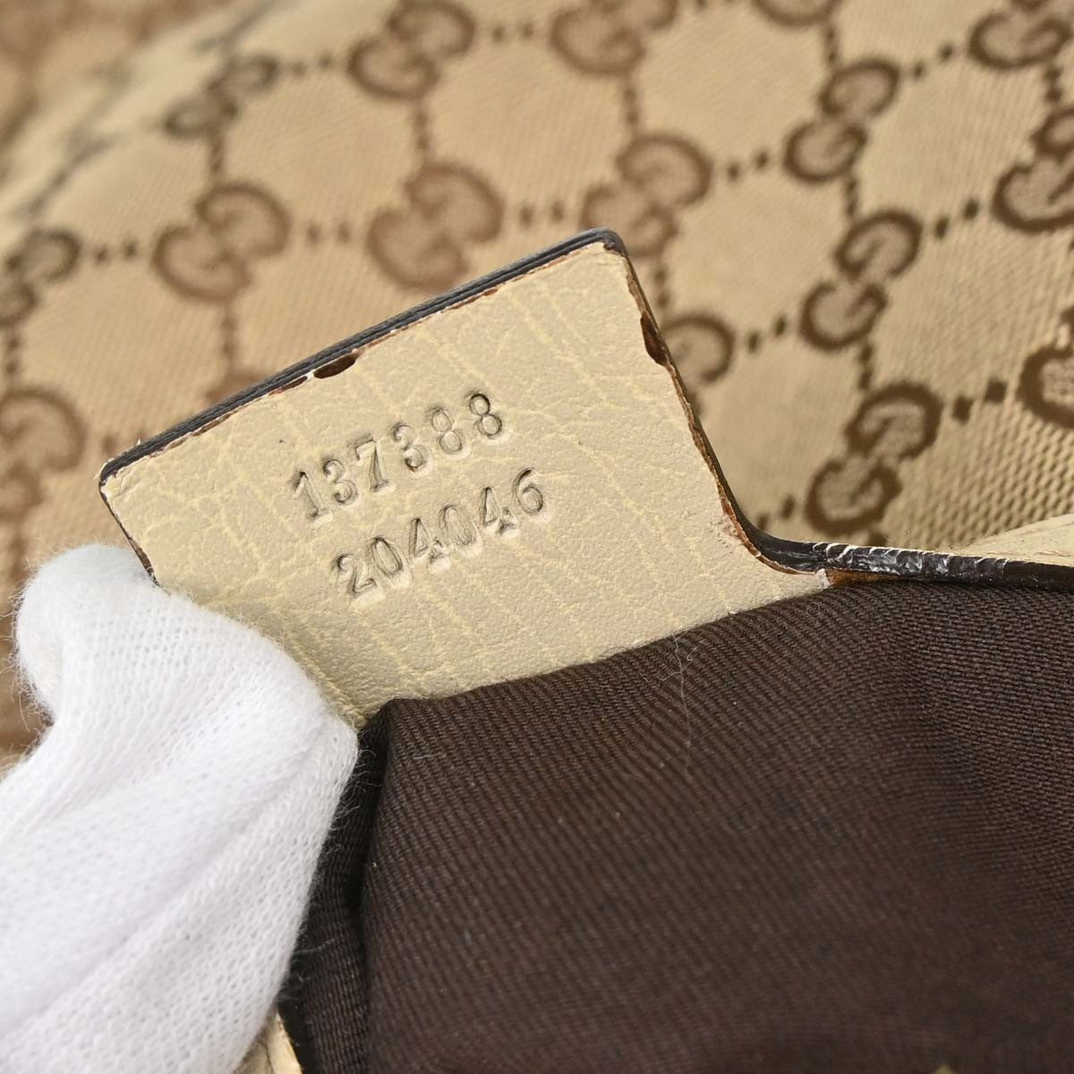 Gucci Horsebit Canvas Beige Canvas Clutche & Pouche Bag (Pre-Owned)