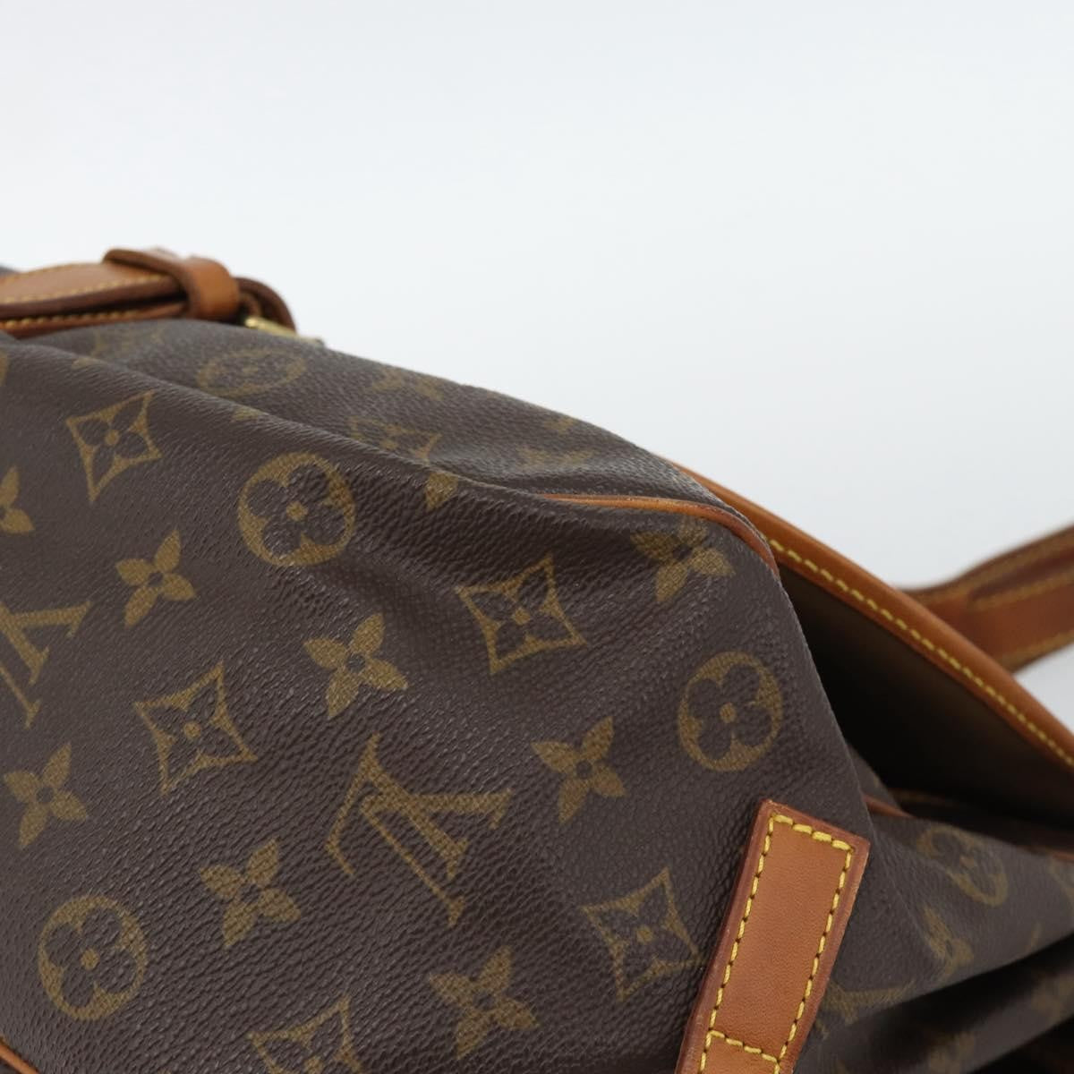 Louis Vuitton Saumur Canvas Brown Canvas Shoulder Bag Bag (Pre-Owned)