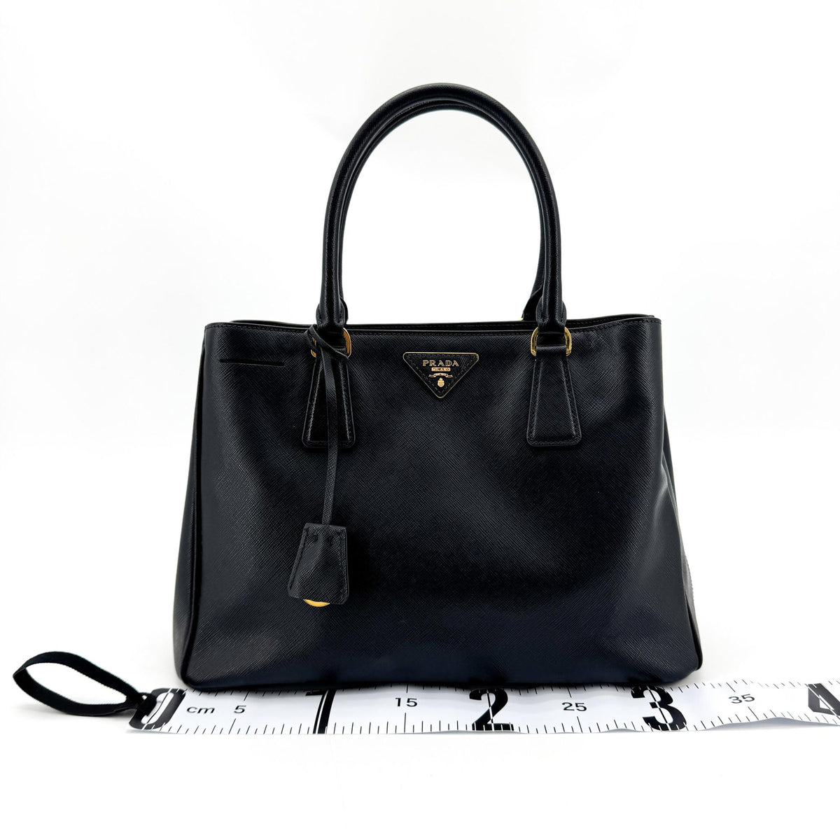 Prada Galleria  Strap Leather Black Leather Handbag (Pre-Owned)