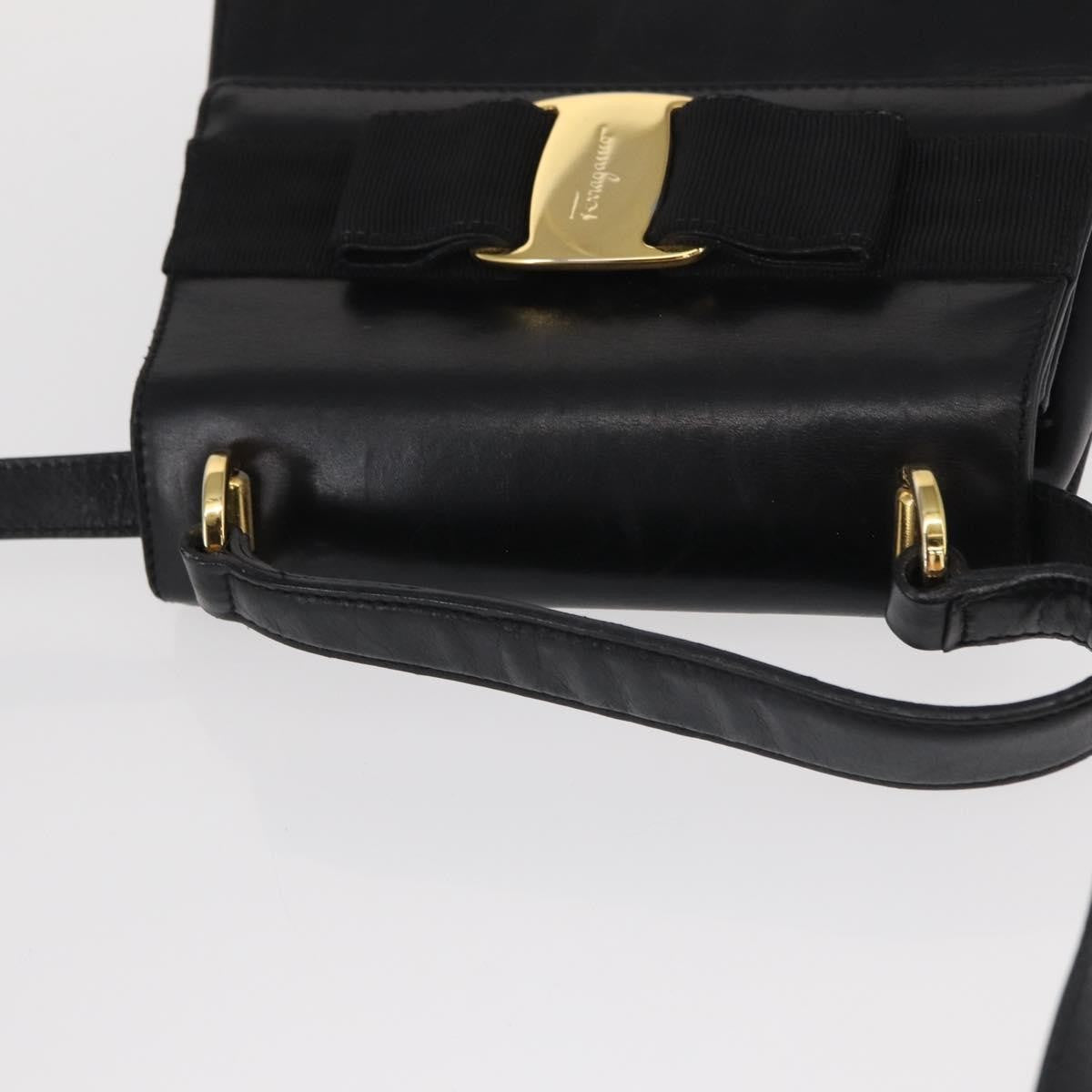 Salvatore Ferragamo Vintage Vara Bow Top Handle Leather Black Leather Handbag (Pre-Owned)