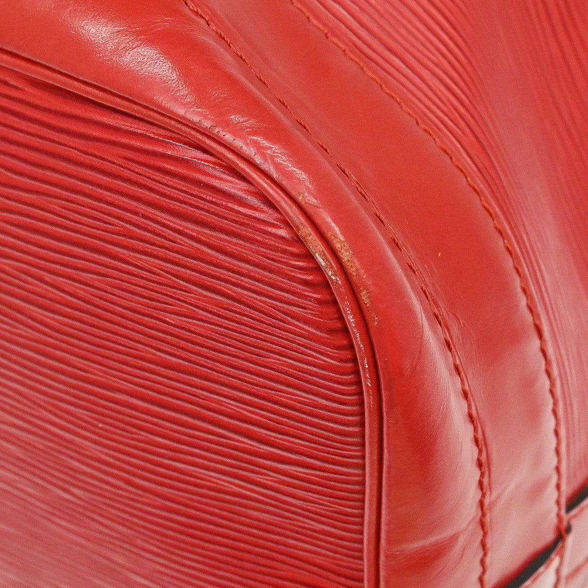 Louis Vuitton Noe Epi Leather Red Leather Shoulder Bag Bag (Pre-Owned)