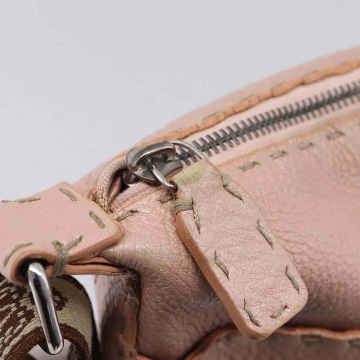 Fendi Selleria Leather Pink Leather Crossbody Bag Bag (Pre-Owned)