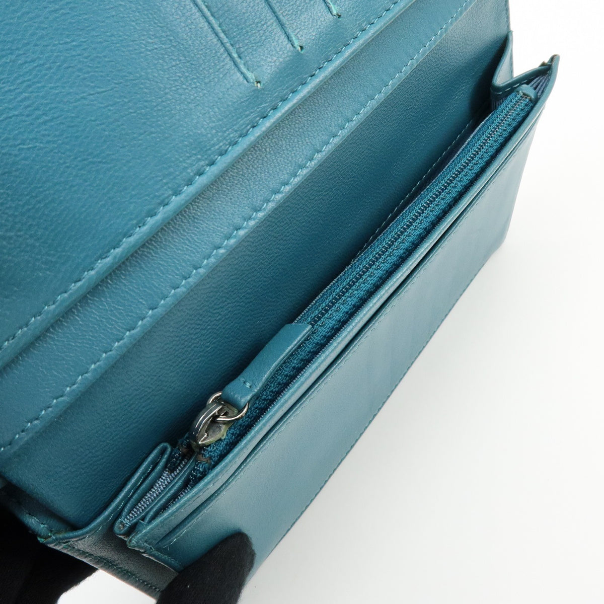 Chanel Bi-Fold Quilted Patent Blue Leather Wallets Accessory (Pre-Owned)