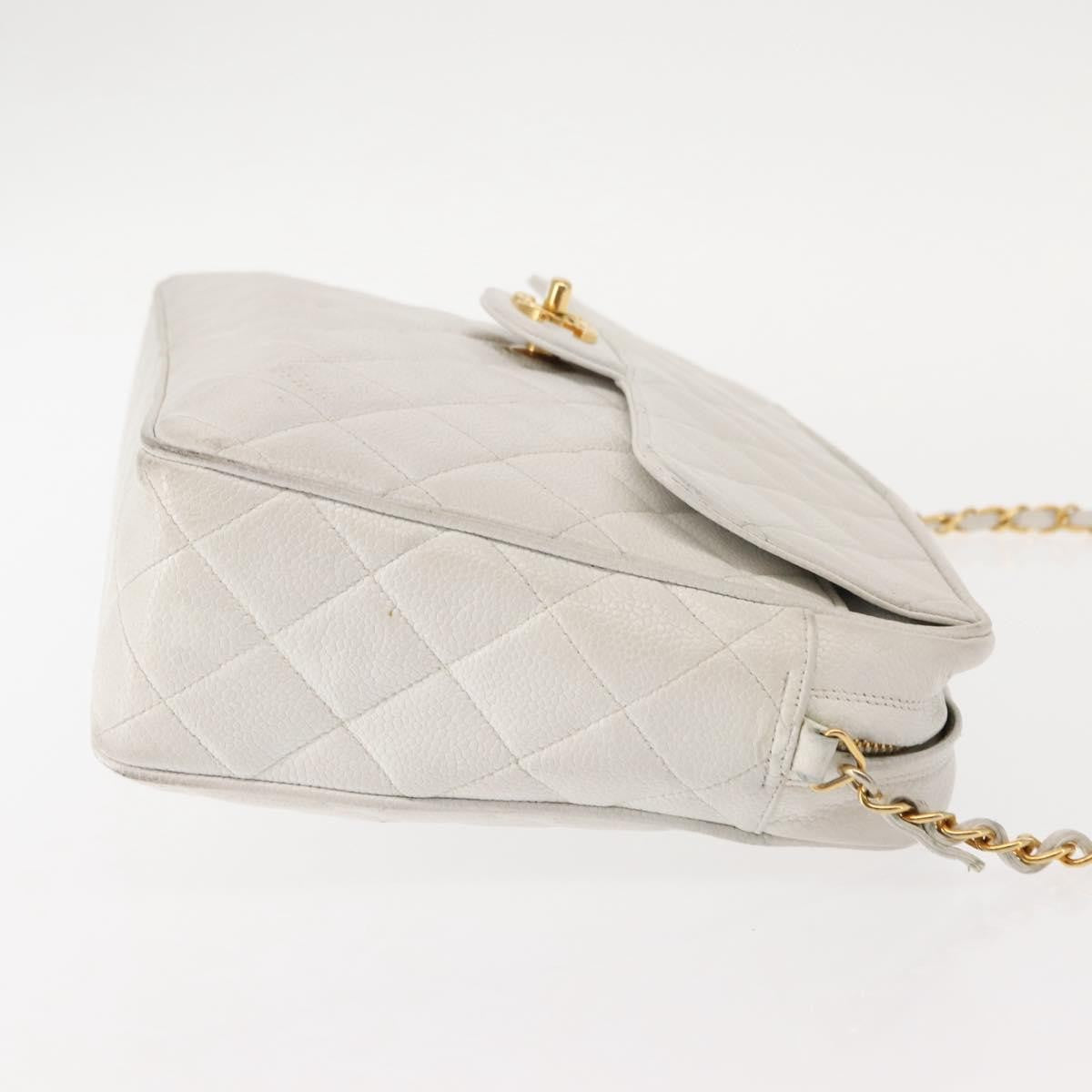 Chanel Vintage Front Pocket Camera Quilted Caviar White Leather Shoulder Bag Bag (Pre-Owned)