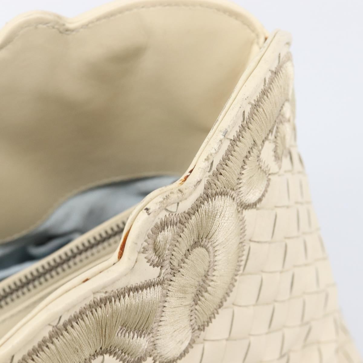 Bottega Veneta Belted Cabas Tote Intrecciato Nappa With Stitched Detail White Leather Tote Bag Bag (Pre-Owned)