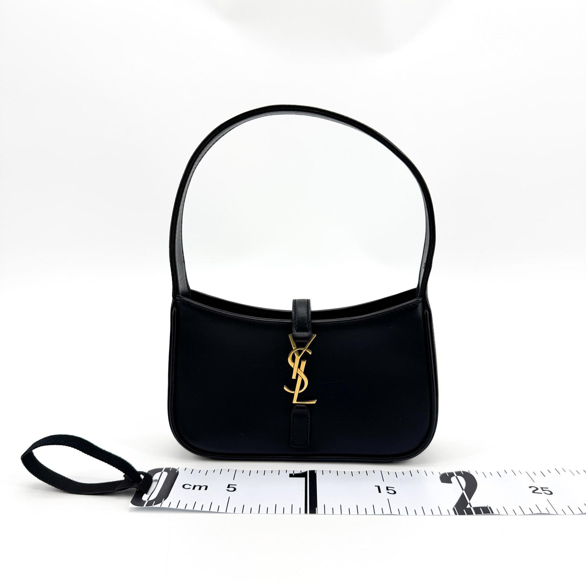 Saint Laurent Le 5 A 7 Hobo Leather Black Leather Shoulder Bag Bag (Pre-Owned)