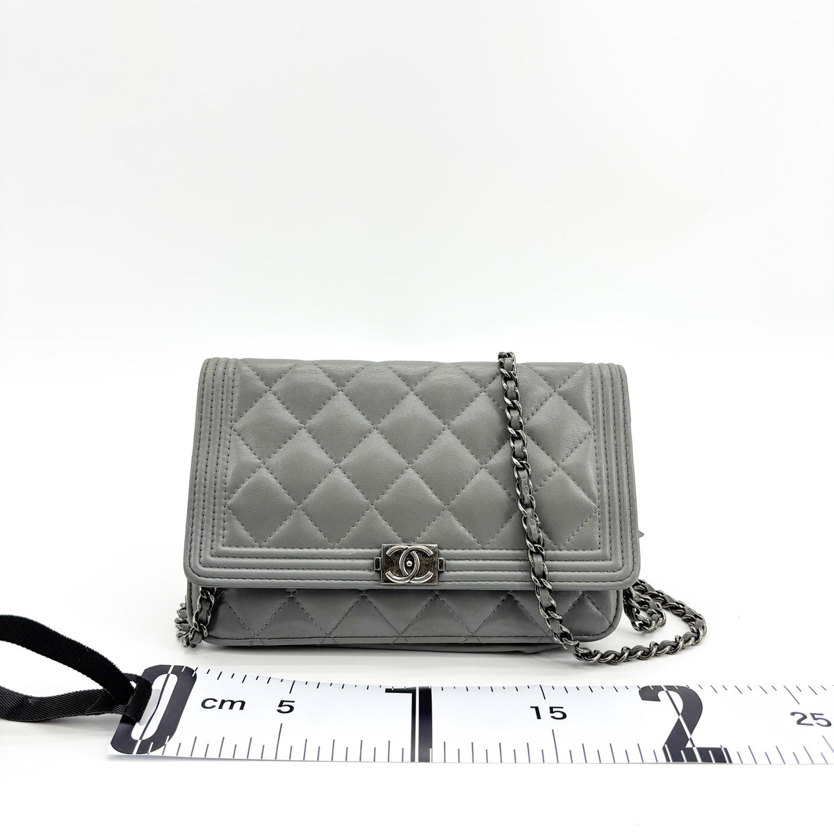 Chanel Boy Clutch Quilted Leather Gray Leather Shoulder Bag Bag (Pre-Owned)