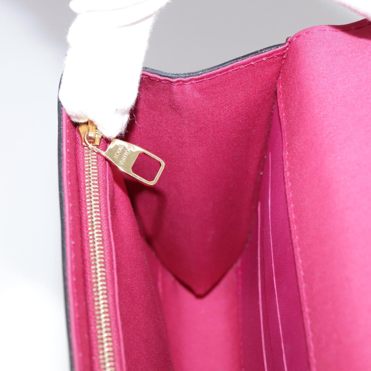 Louis Vuitton Louise Clutch Patent Pink Patent_Leather Bag (Pre-Owned)