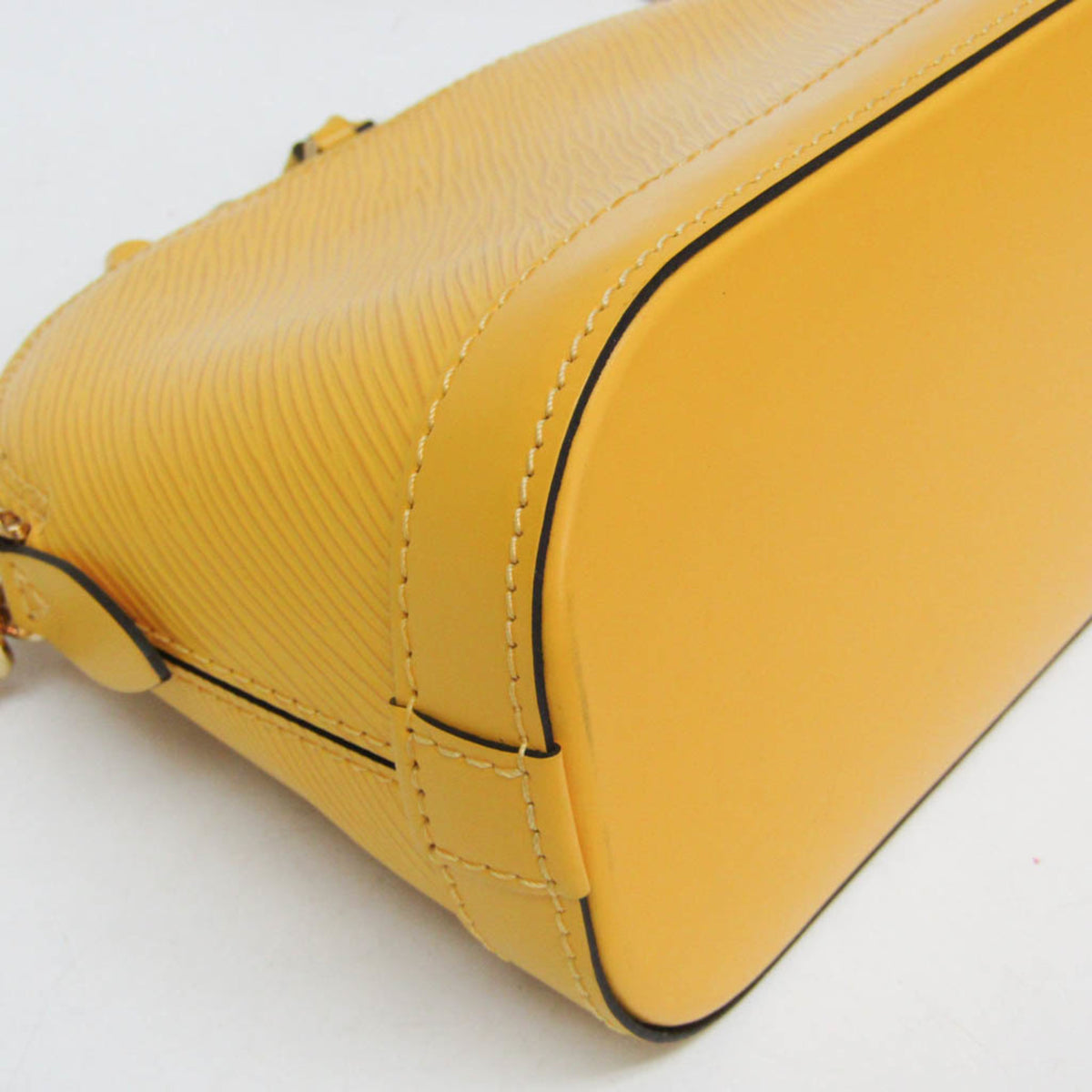 Louis Vuitton Alma Chain Epi Leather Yellow Leather Shoulder Bag Bag (Pre-Owned)