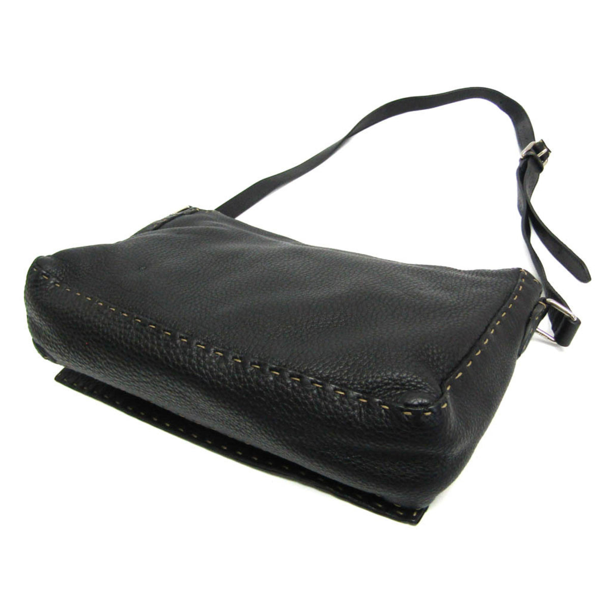 Fendi Selleria Messenger Leather Black Leather Shoulder Bag Bag (Pre-Owned)