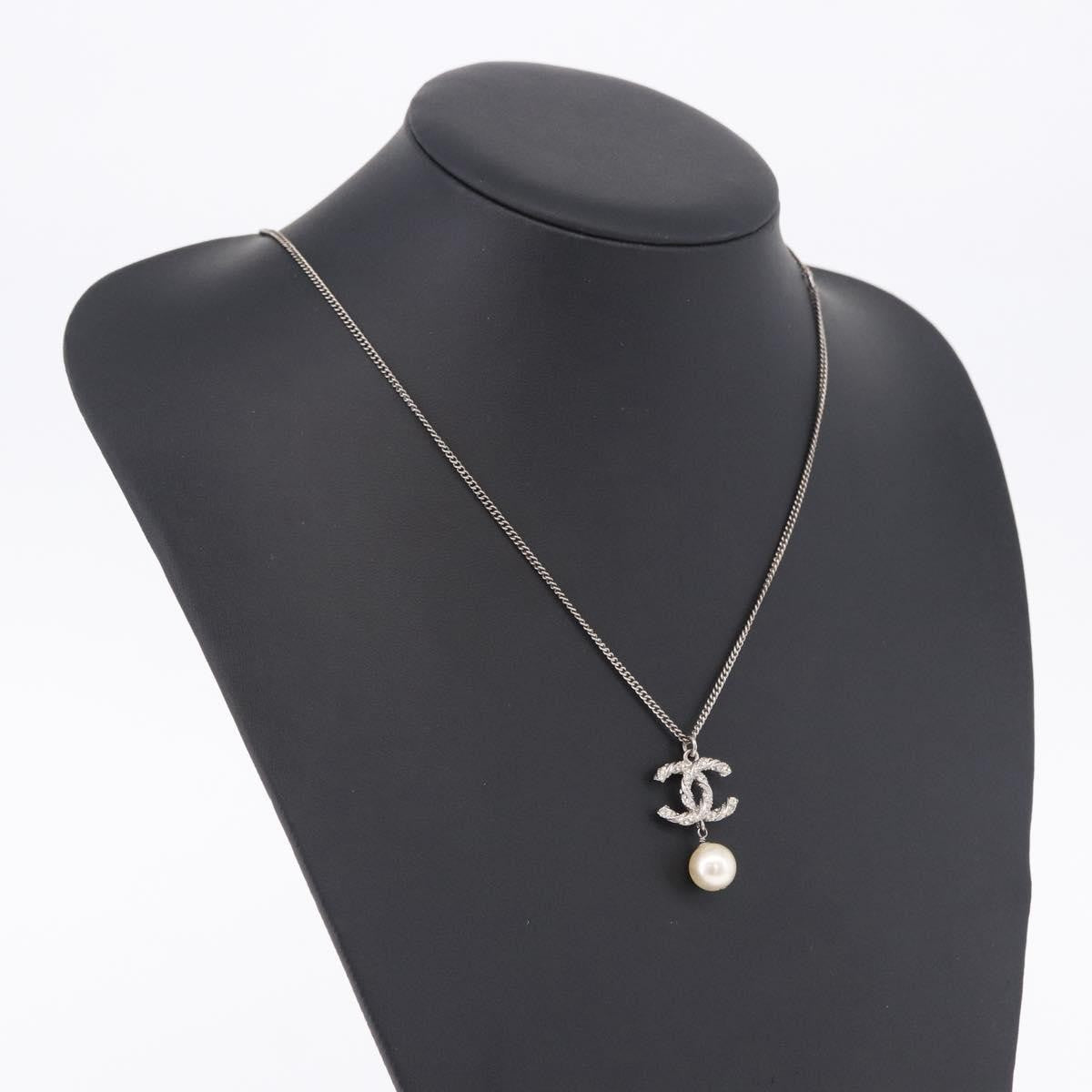 Chanel Cc Pearl Drop Pendant Metal With Faux Pearl Silver Metal Necklace Jewelry (Pre-Owned)
