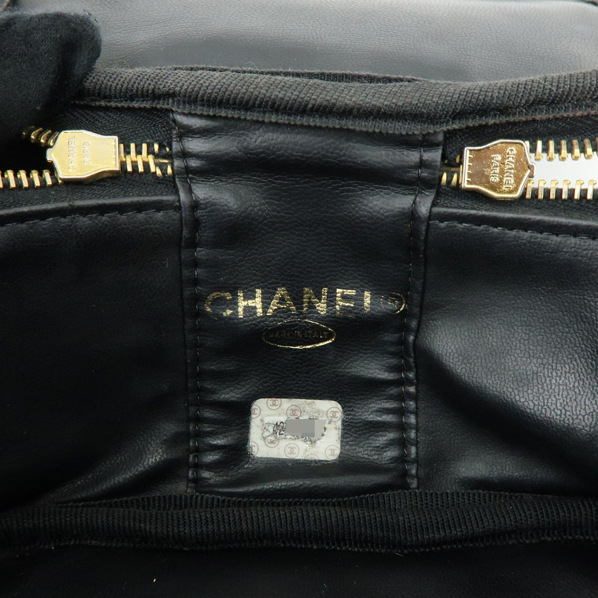 Chanel Vintage Timeless Cosmetic Case Caviar Black Leather Clutche & Pouche Bag (Pre-Owned)