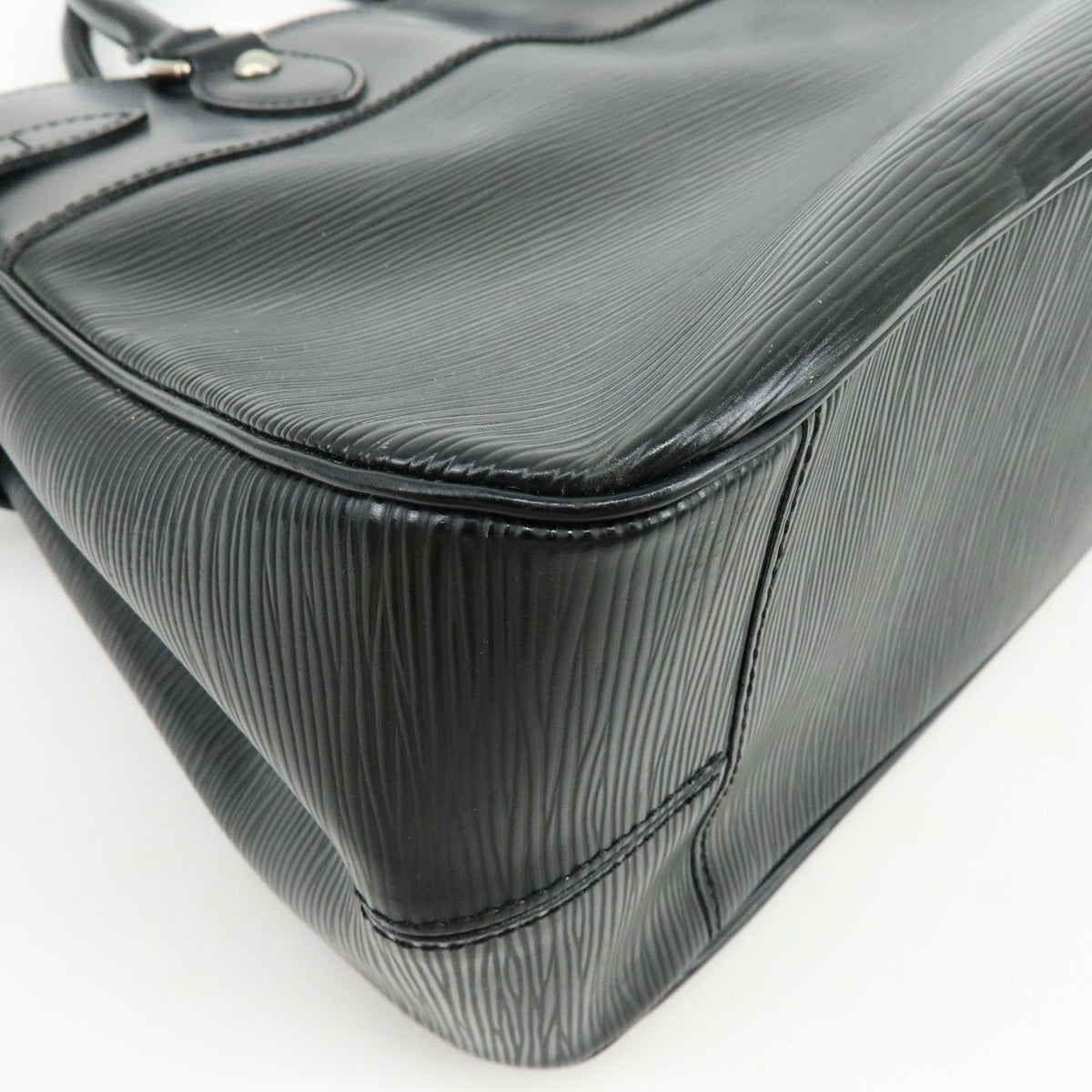 Louis Vuitton Passy Epi Leather Black Leather Tote Bag Bag (Pre-Owned)