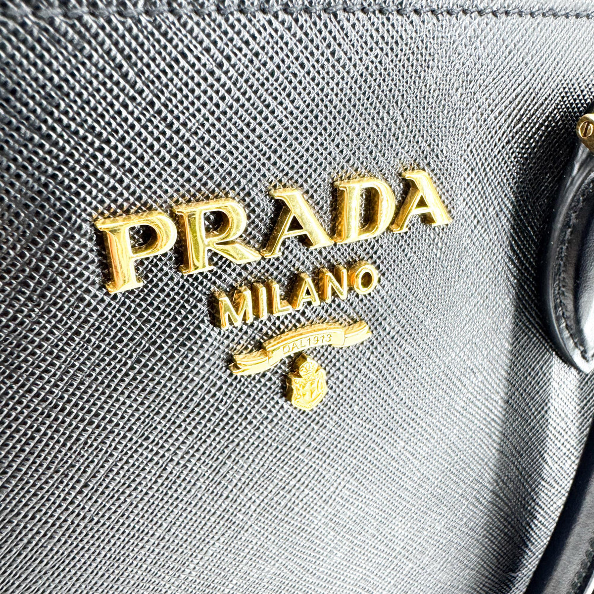 Prada Saffiano Tote Leather Black Leather Tote Bag Bag (Pre-Owned)