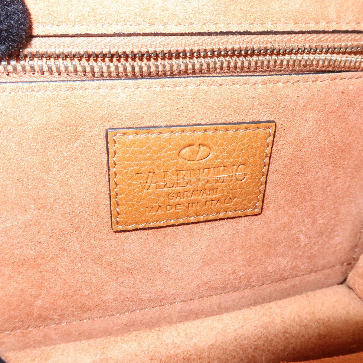Valentino Garavani Glam Lock Leather Brown Leather Shoulder Bag Bag (Pre-Owned)